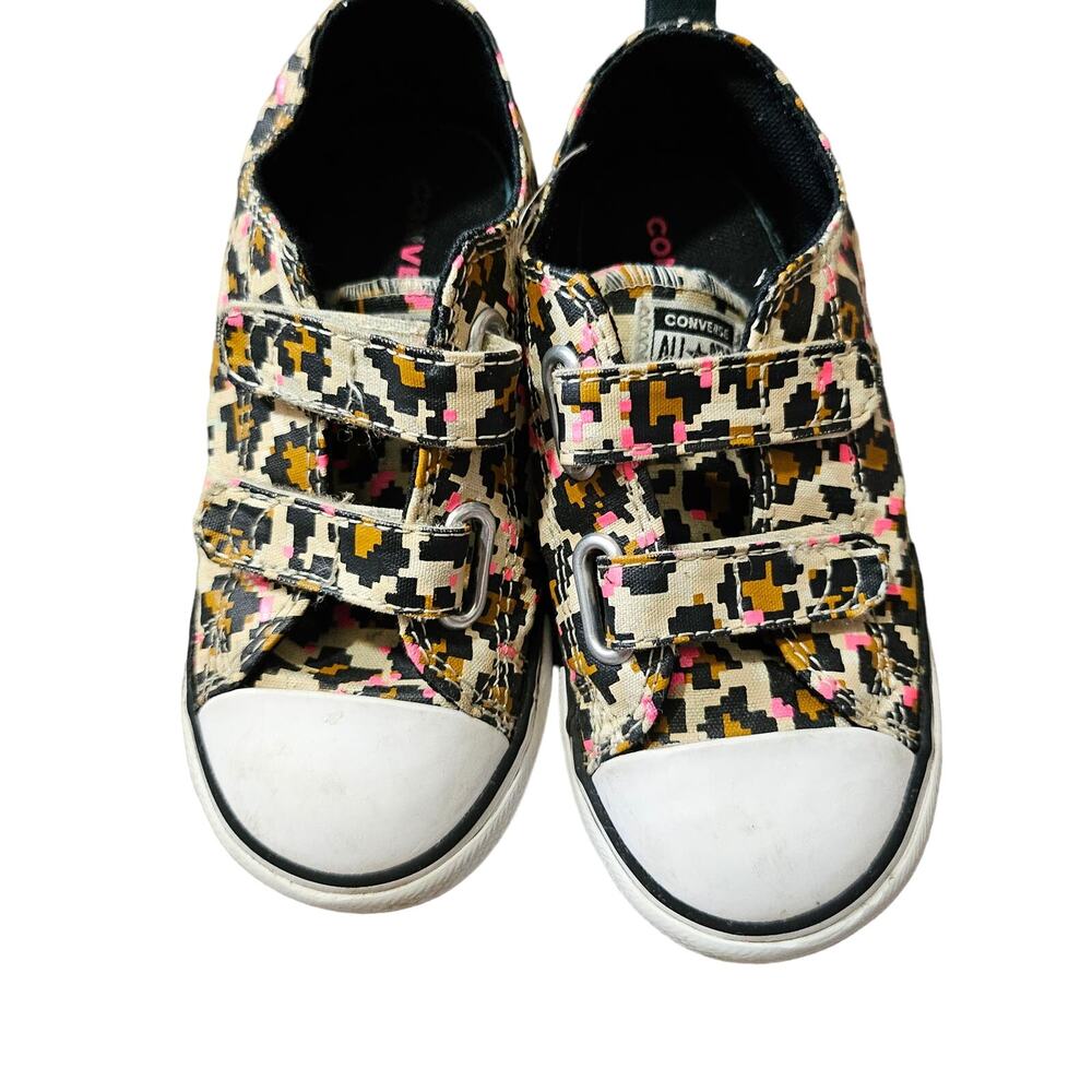 Converse Chuck Taylor canvas strap sneakers sz 10
